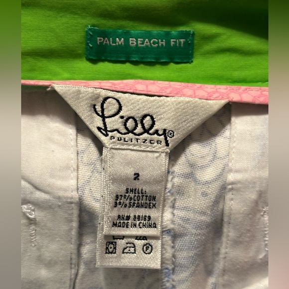 *FINAL PRICE* Lilly Pulitzer Palm Beach Fit Blue and White Floral Shorts - Picture 7 of 9